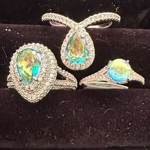 Dazzling Silver Ring Set with Iridescent Stones